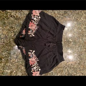 American Eagle embroidered shorts